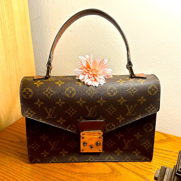 Authentic Louis Vuitton Messenger bag. - Picture 13 of 13